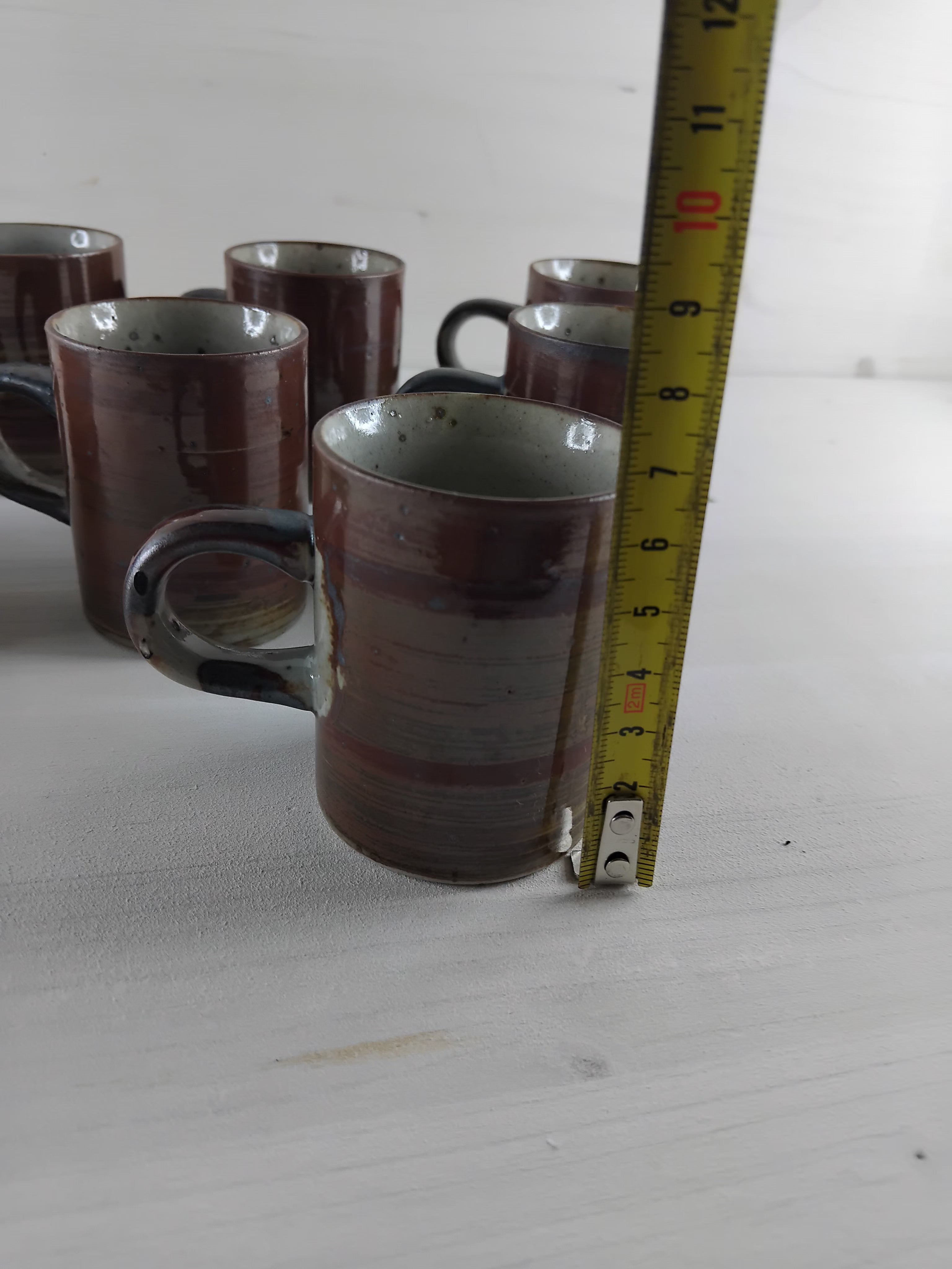 Tasses et sous-tasses en grès vernissé
