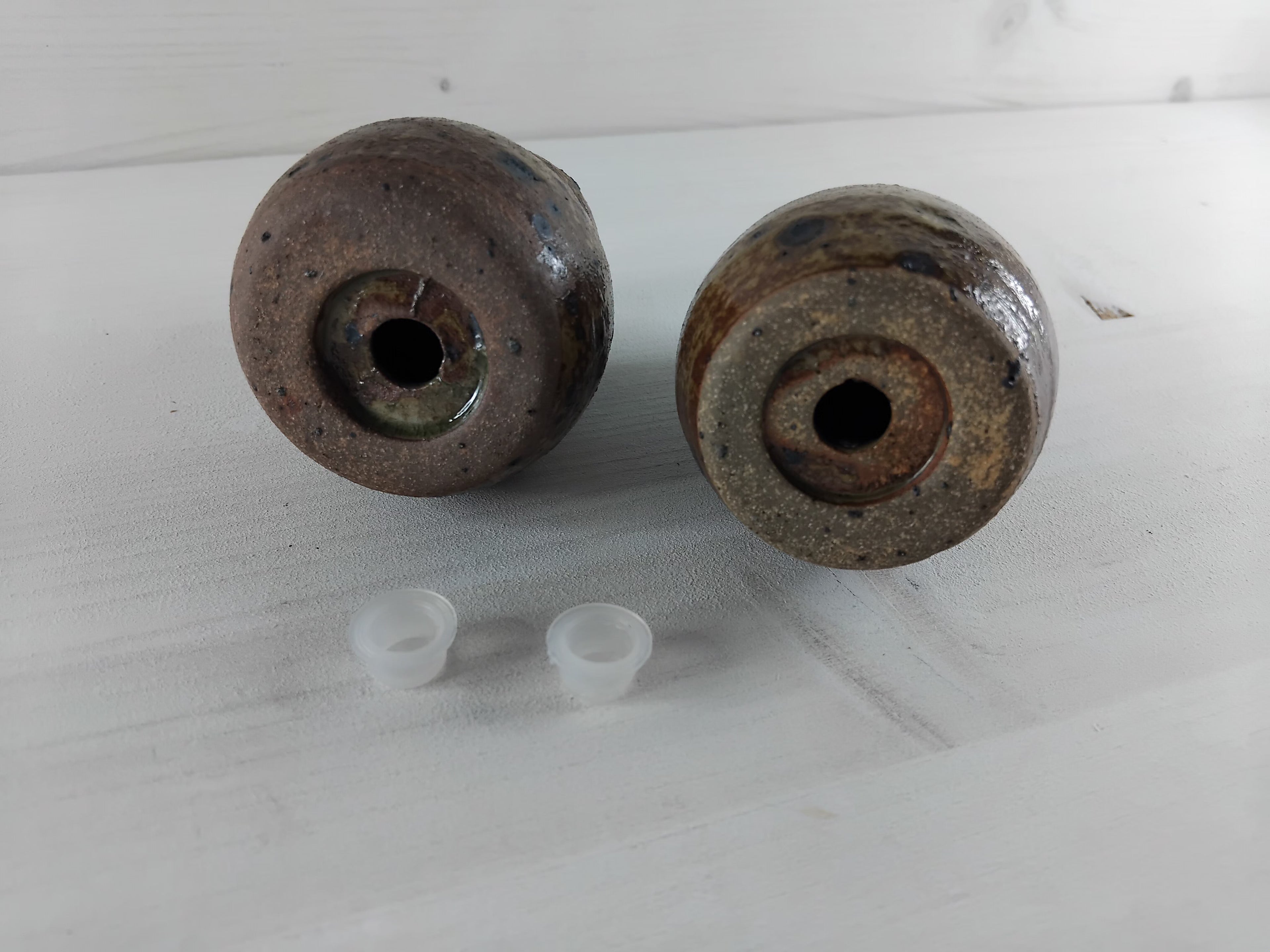 Set de salière et poivrier en grès pyrité