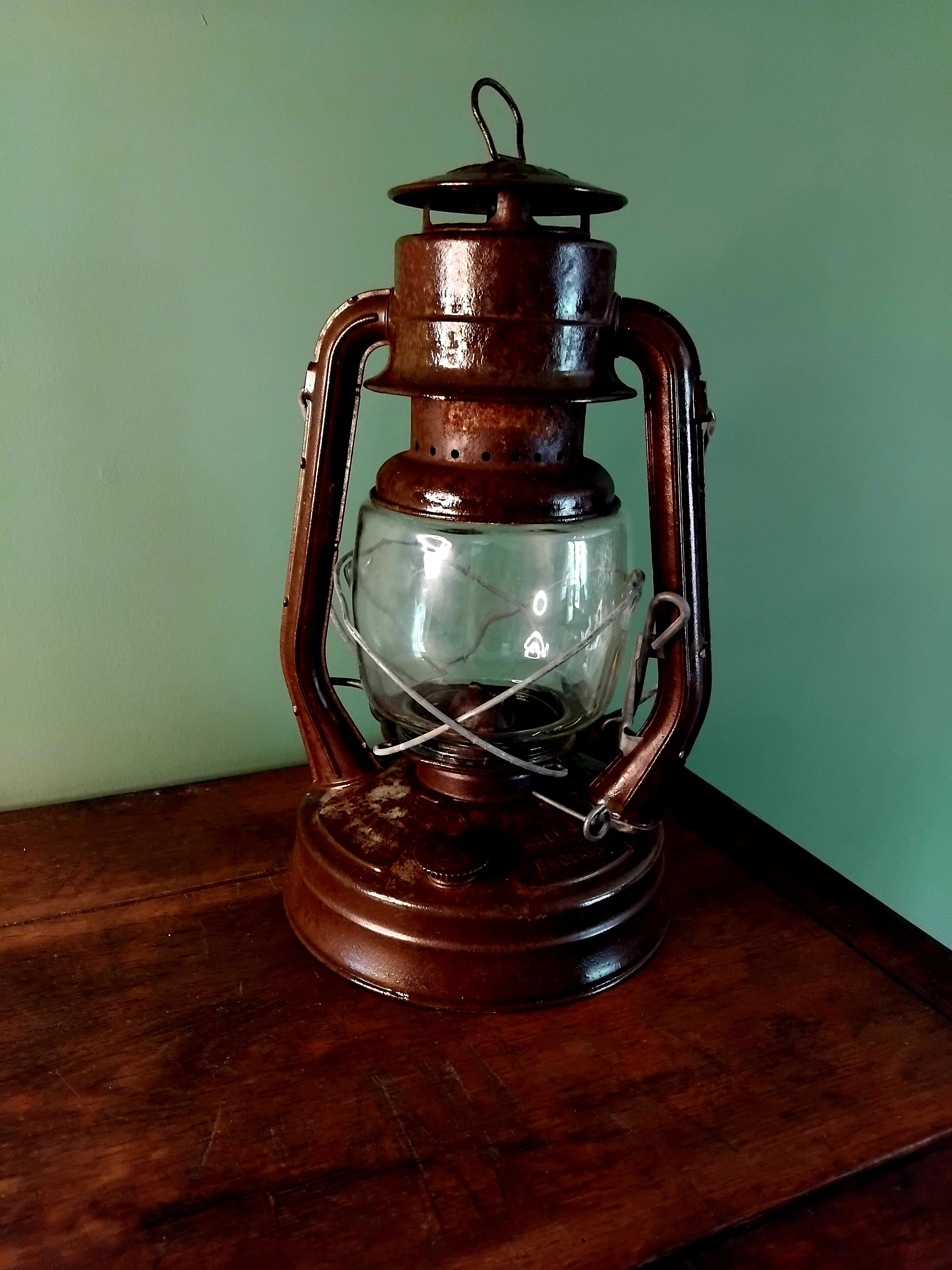 Ancienne lampe tempête CHALWYN