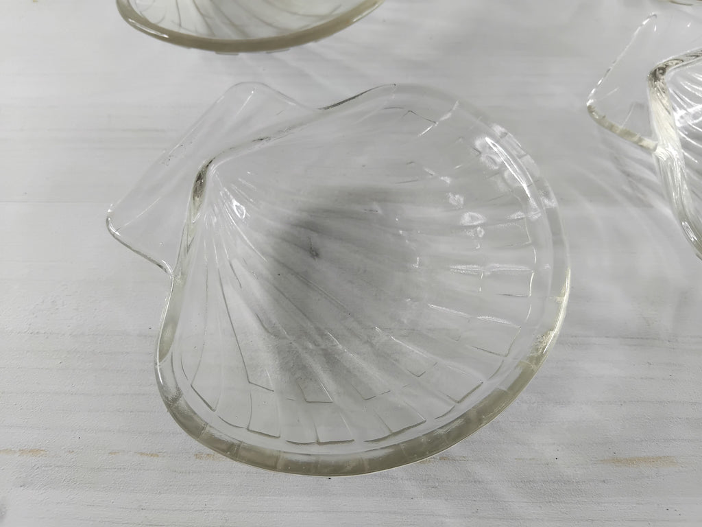 Suite de 4 coupelles en forme de coquillage - Marque Pyrex