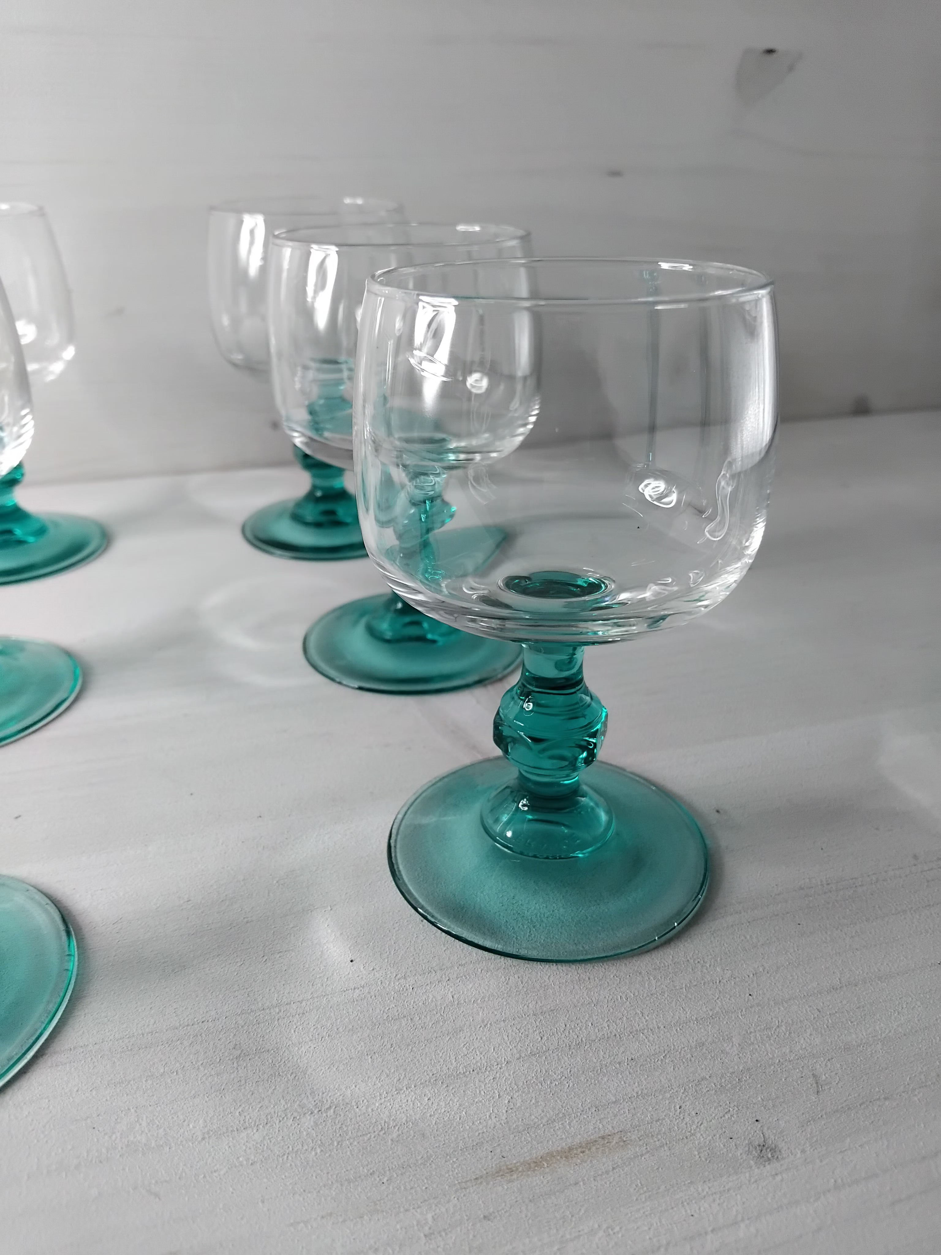 Suite de 6 verres à pied verts - Luminarc